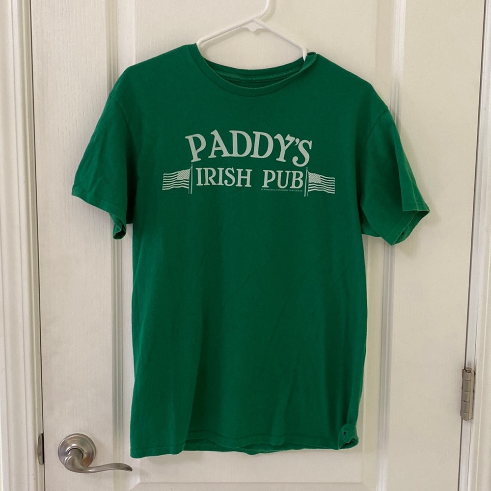 Paddy’s Irish Pub  Green T-Shirt 100% Cotton Men’s size Medium